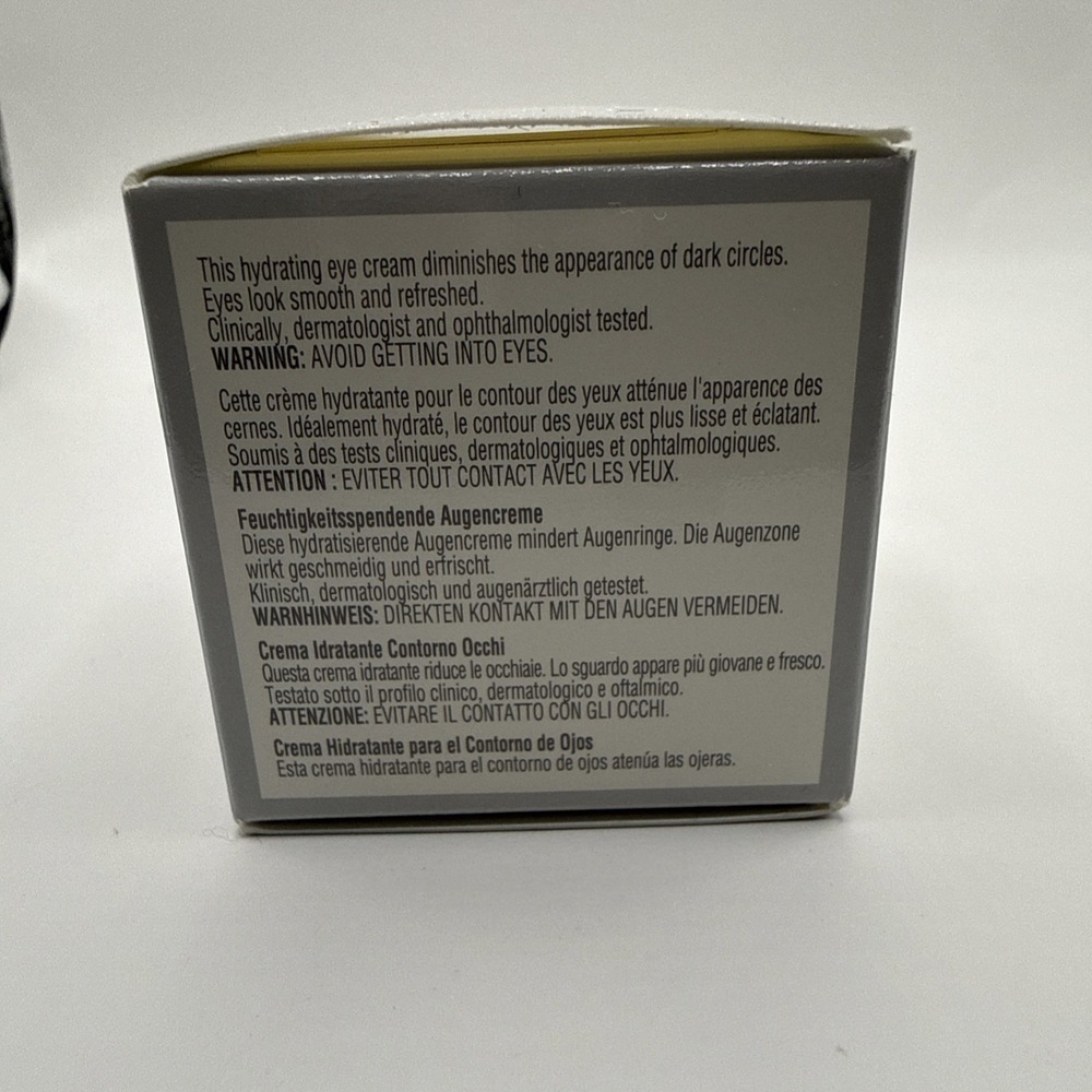 Elizabeth Arden Visible Difference Moisturizing Eye Cream - .5oz/15ml - Picture 4 of 5